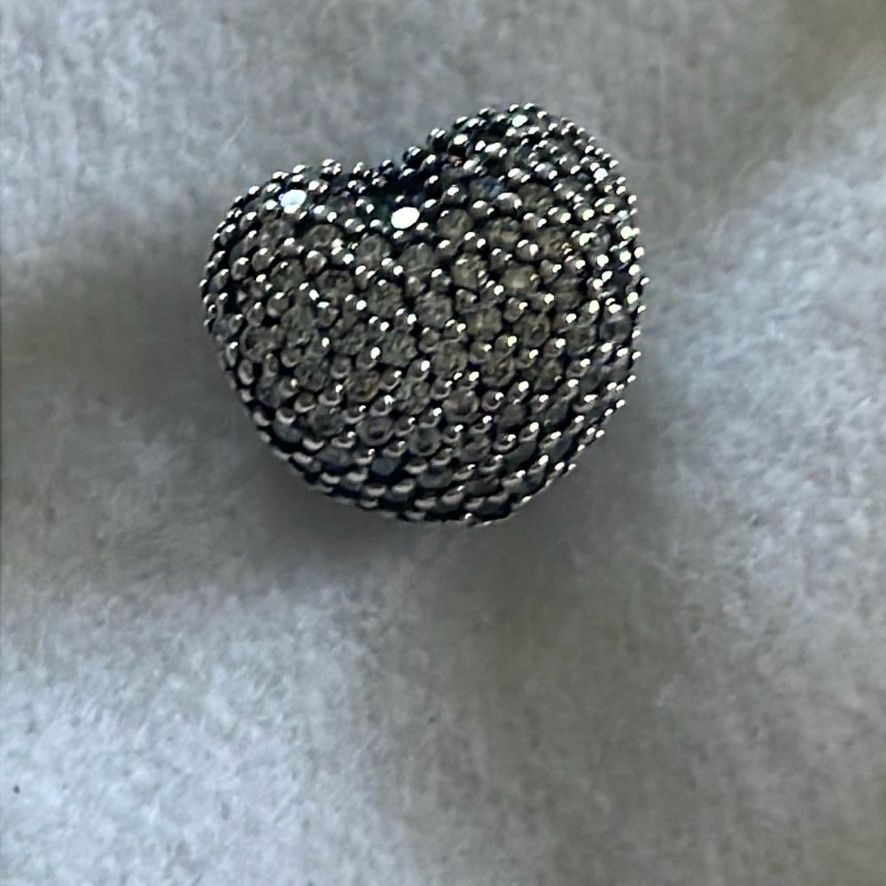Pandora pave heart clip